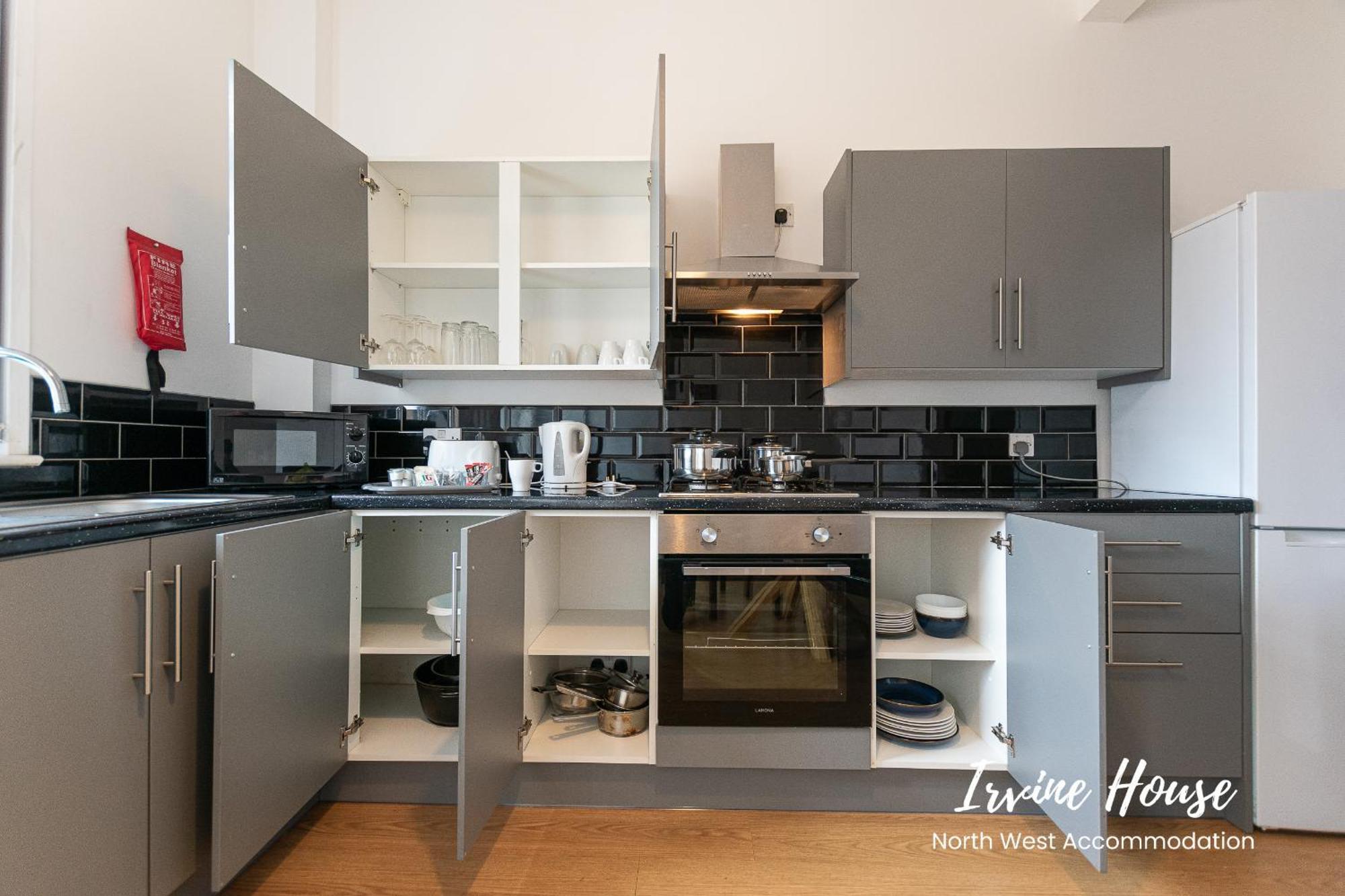 2-Bedroom Contractor Stay With Fully Equipped Kitchen, Wi-Fi & Parking Leigh (Greater Manchester) Extérieur photo
