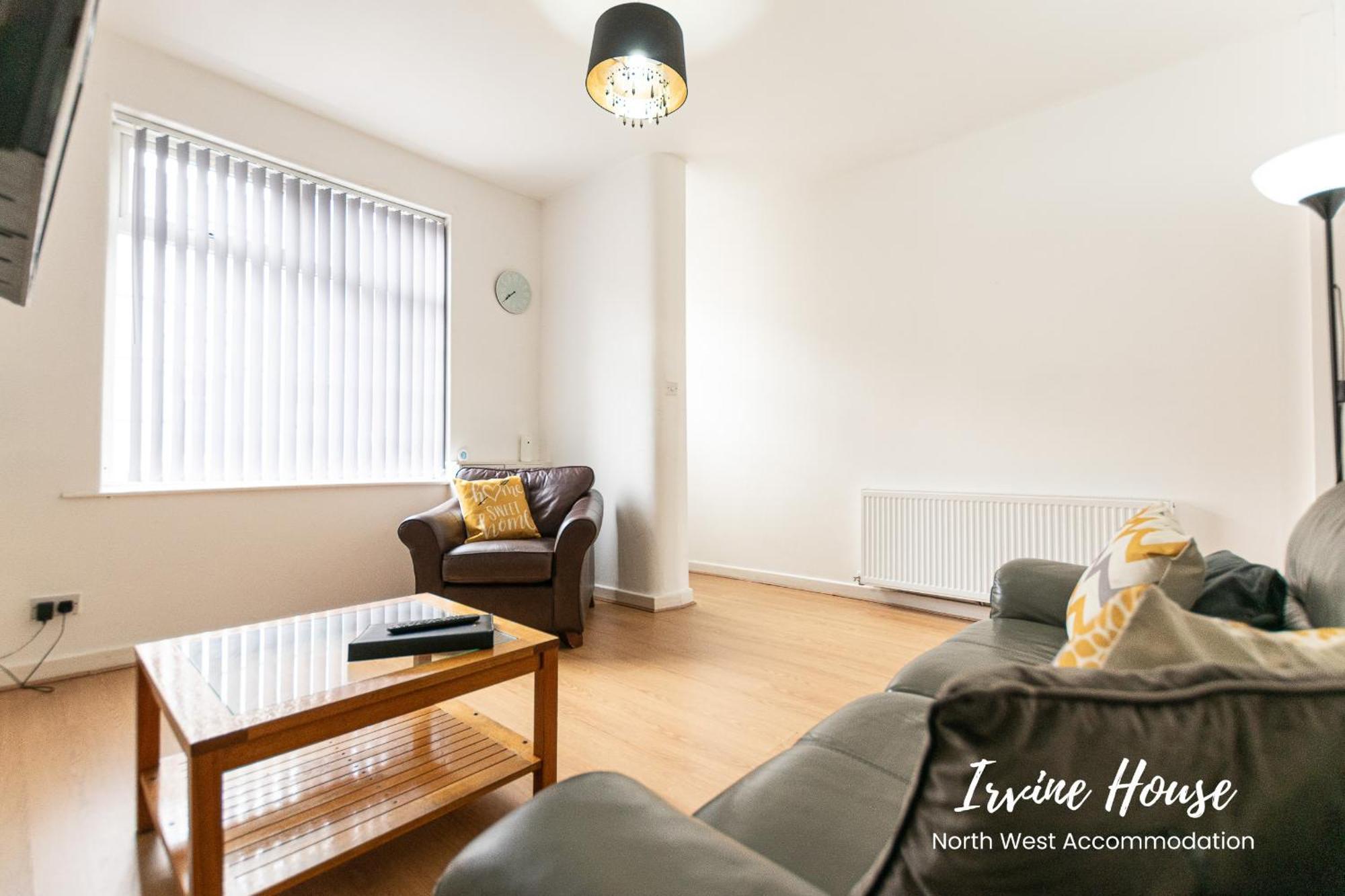 2-Bedroom Contractor Stay With Fully Equipped Kitchen, Wi-Fi & Parking Leigh (Greater Manchester) Extérieur photo